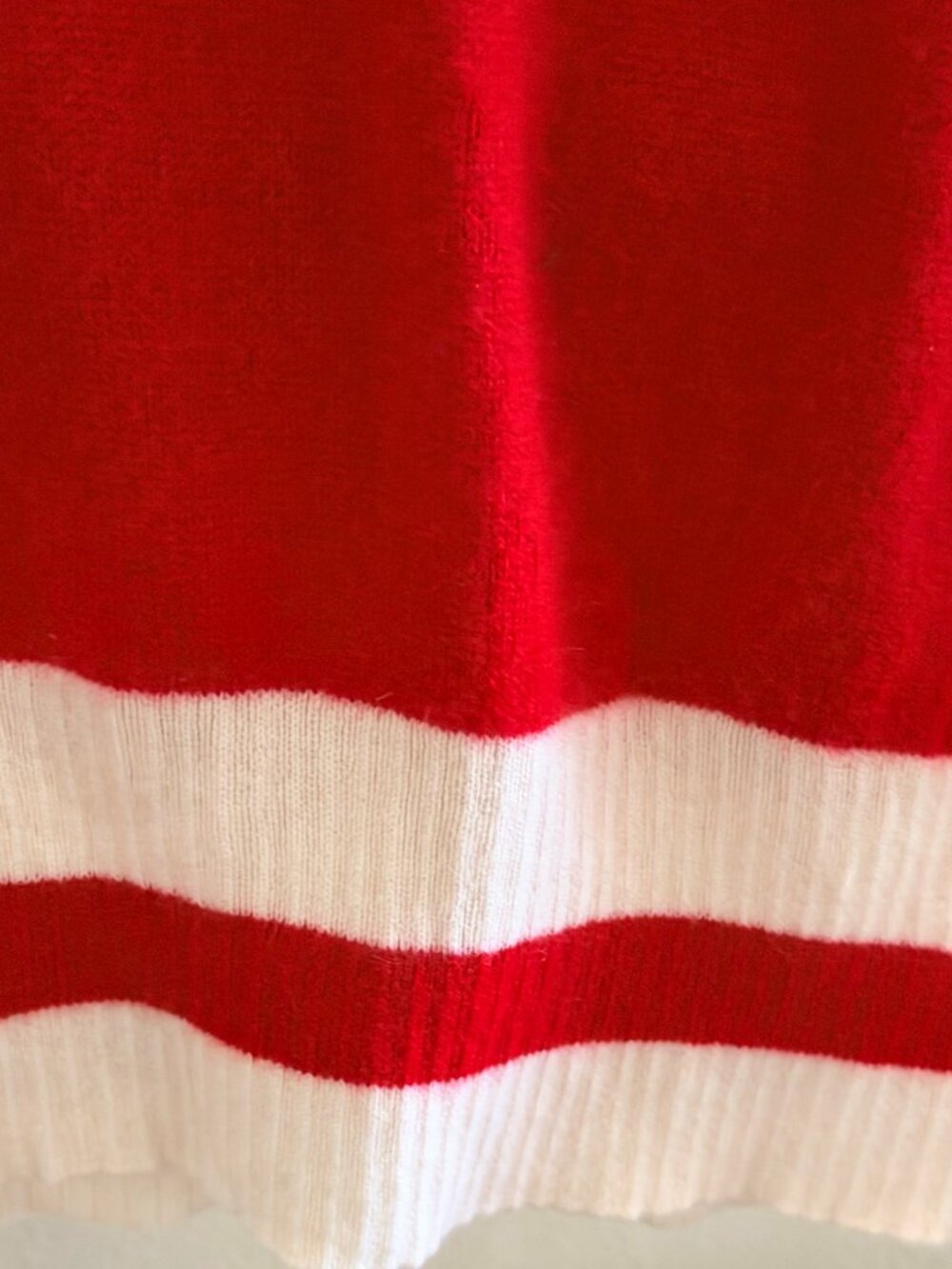 Aqua 100% Cashmere Color Block (Red/Cream) Sweater Ladies M - Picture 5 of 6